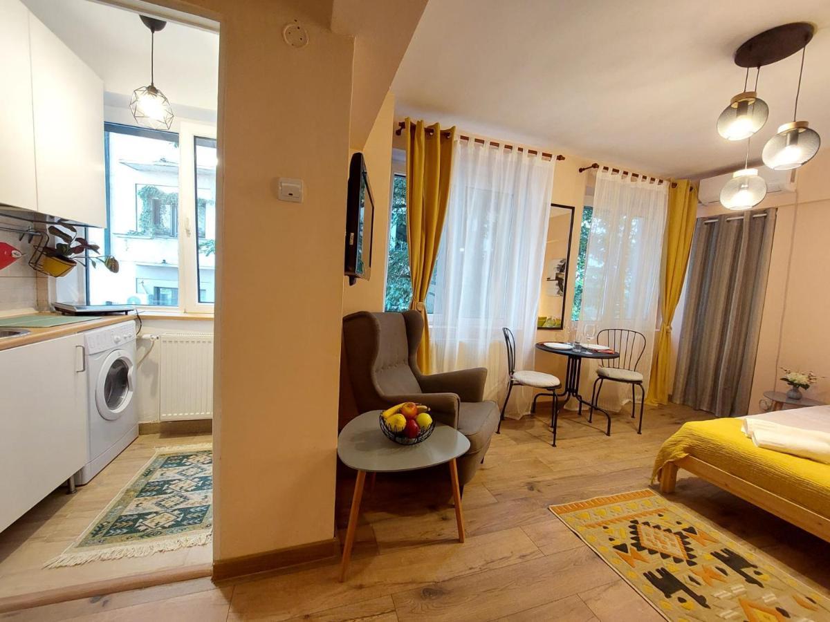 Laroka House Cosy Studio Universitate Bukares Bagian luar foto